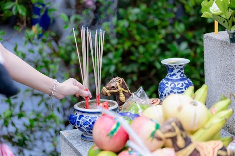 農曆七月算命|鬼月應做祭祖？命理師：農曆七月祭祖增好運，人生路。